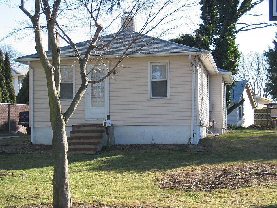 2nd image of 30 Terrace View Rd