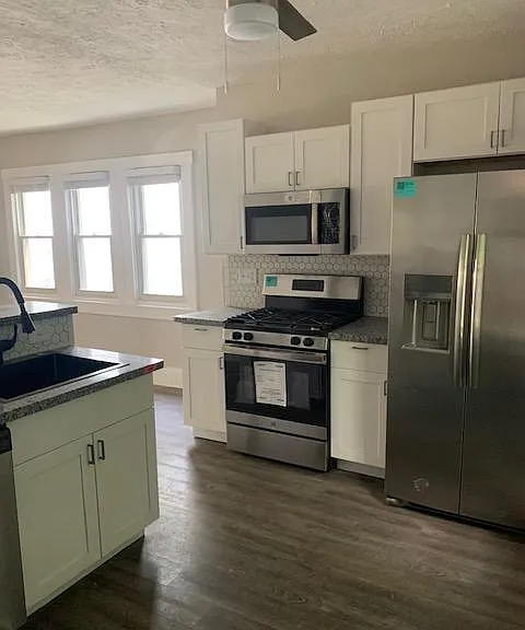 4115 Marburg Ave — Photo 2