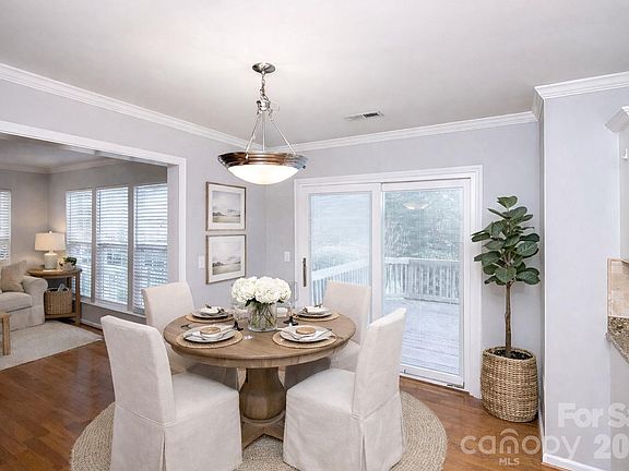 5th image of 1116 Gower St