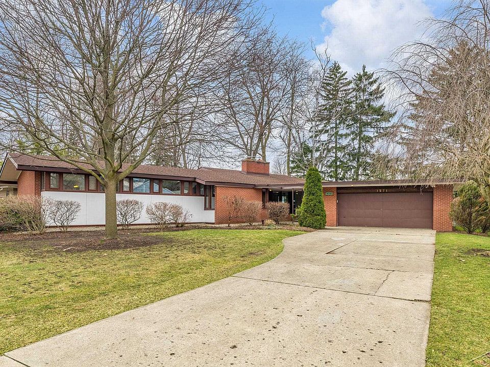 1571 Coolidge Ave, Saginaw, MI 48638 Zillow