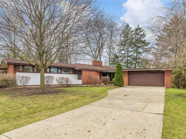 1571 Coolidge Ave, Saginaw, MI 48638
