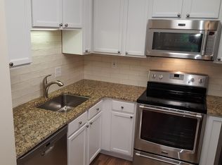 325 Winding River Dr, Sandy Springs, GA 30350