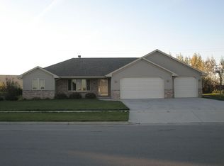 2426 Prairie Flower Ln, De Pere, WI 54115