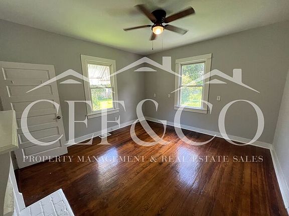 5th image of 746 Maywood St