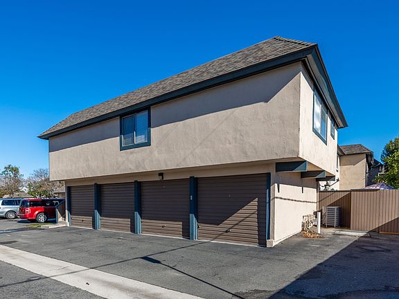 3rd image of 1143 S Clifpark Cir #14