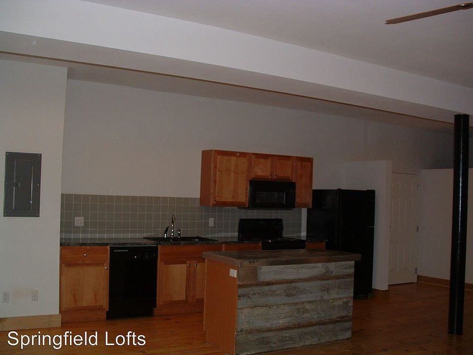 2nd image of 408 E Walnut St APT 3