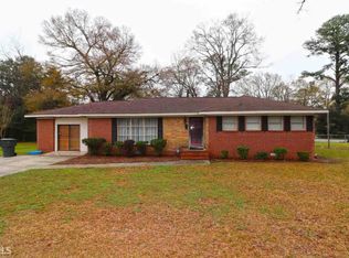 140 Holly St, Warner Robins, GA