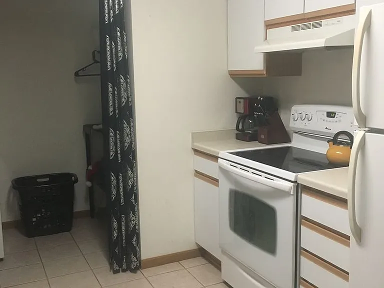 Windsor Pond Apartments — Photo 25