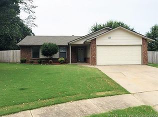 1811 W Laredo Pl, Broken Arrow, OK 74012
