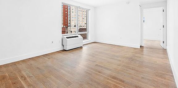 5th image of 267 Pacific St APT 410
