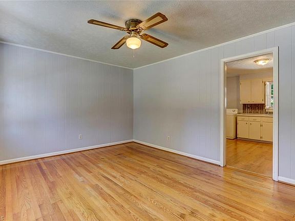 4th image of 419 Pervie Bolick St