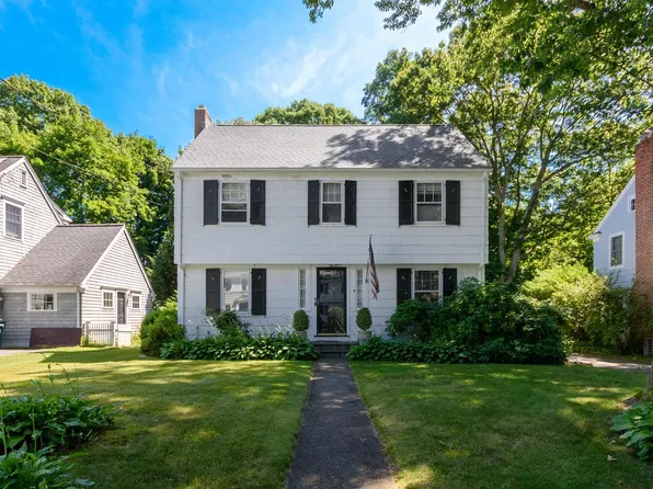 9 Holmes Ct, Darien, CT 06820