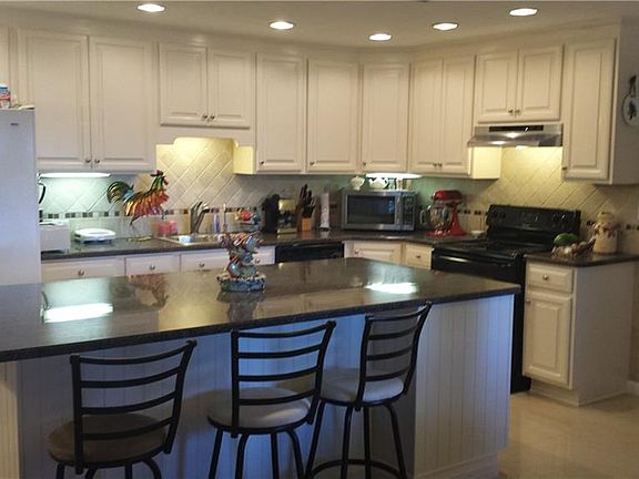 4th image of 1164 E Fowler Dr