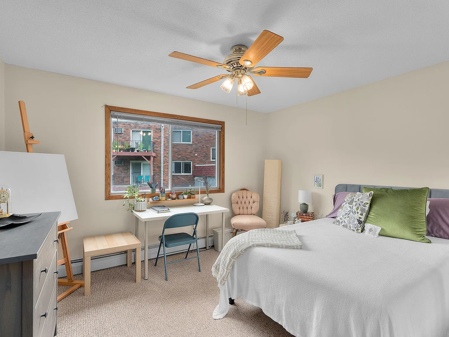 1 bed, 1.0 bath, $900 — Photo 2