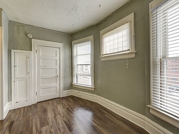 5th image of 1100 Clarkson St APT 7