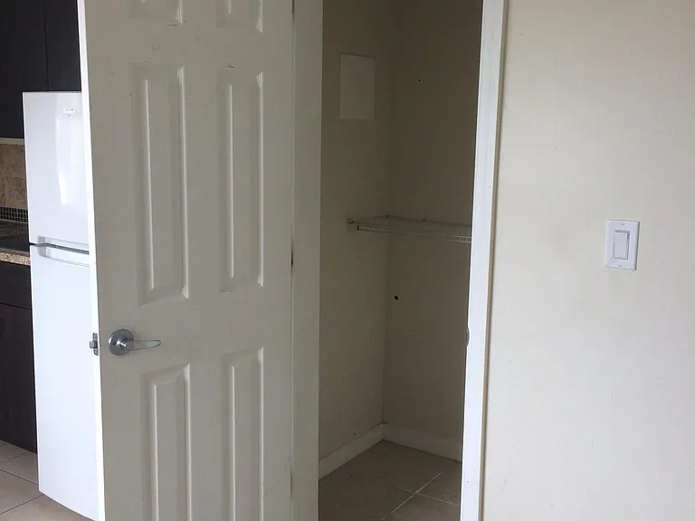 801 W 2nd Ave #2 — Photo 8