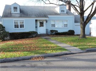 12 Westview Ave, Rye Brook, NY 10573