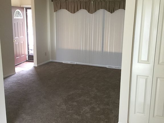 5th image of 33793 Lacrosse St
