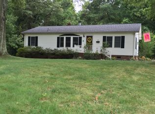 315 S Maple St, Dallas, NC 28034