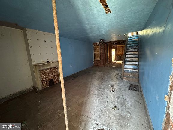 5th image of 3119 Rorer St