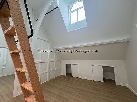 4th image of 265 Manton Ave #301