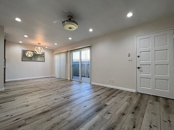 5th image of 513 Avenue G APT F