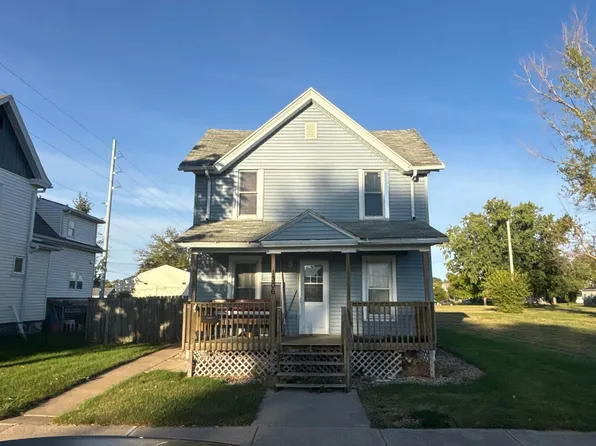1306 5th St NW, Cedar Rapids, IA 52405