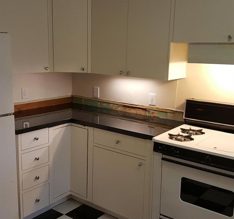 2nd image of 1710 Rosedale St