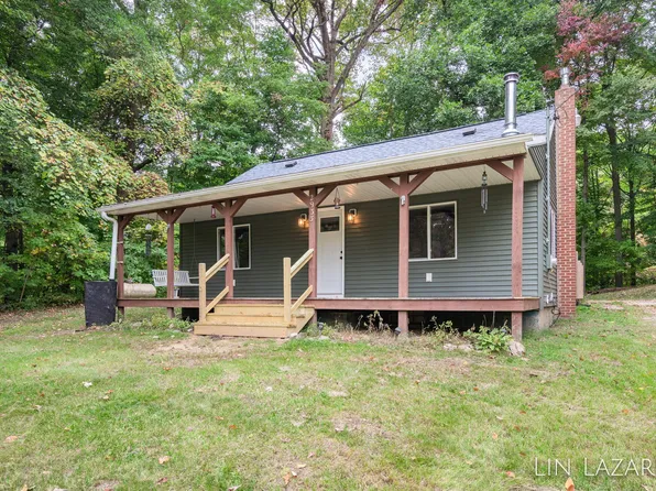 2933 D Dr S, East Leroy, MI 49051