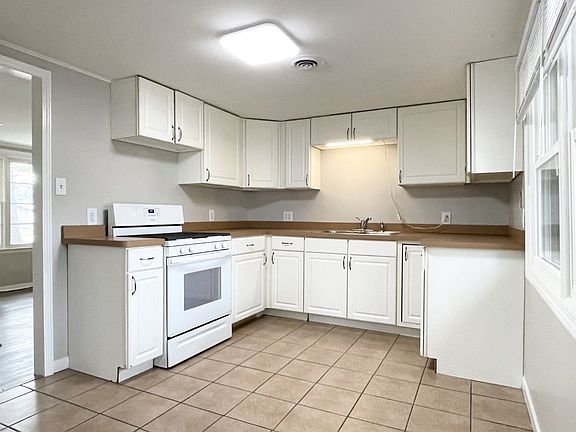 5th image of 16 Jordan Dr