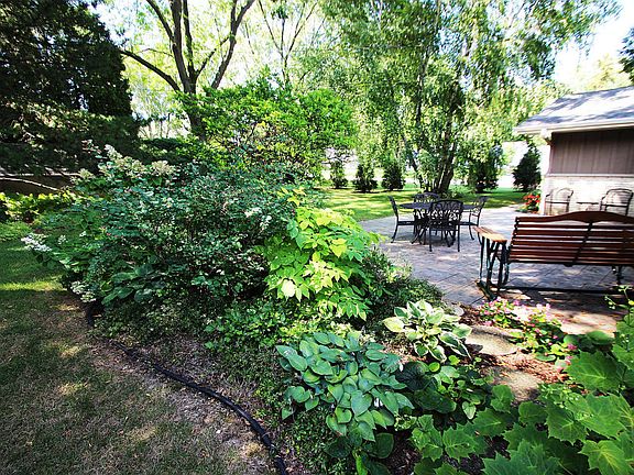3rd image of 2421 W Kenboern Dr