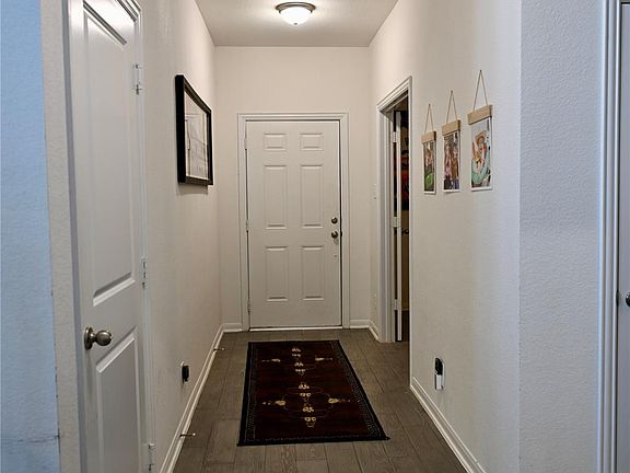 4th image of 2570 Turberry Dr