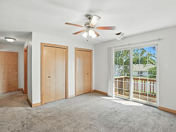 5th image of 170 E Division St APT 205