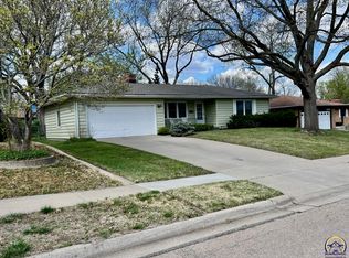 5600 SW 24th St, Topeka, KS 66614