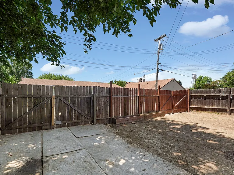 522 S Lincoln Way — Photo 30