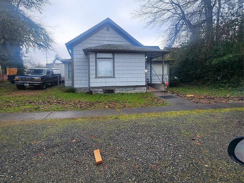 2nd image of 810 Blaine Street
