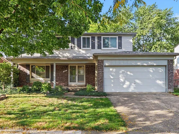 1687 Crestline Dr, Troy, MI 48083
