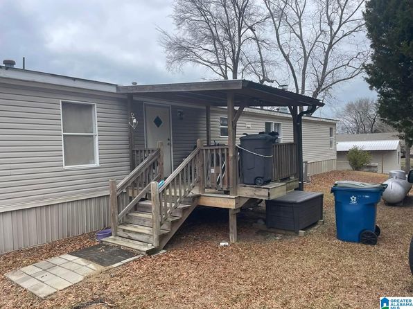 296 River Run Rd, Clanton, AL 35046