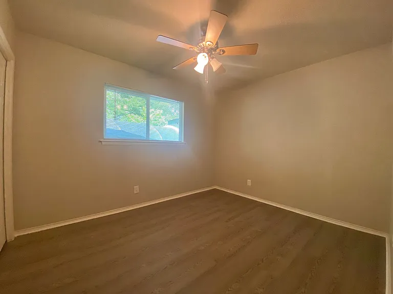 6400 Brookside Dr — Photo 15