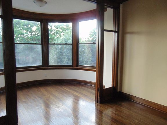 3rd image of 6245 S Sacramento Ave