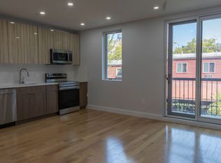 29 N Elliott Pl #3R, Brooklyn, NY 11205