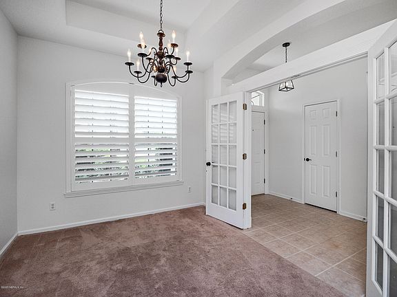 3rd image of 3601 Crow Ct