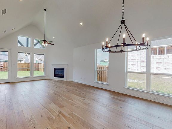 5th image of 4271 Sandhills Ln