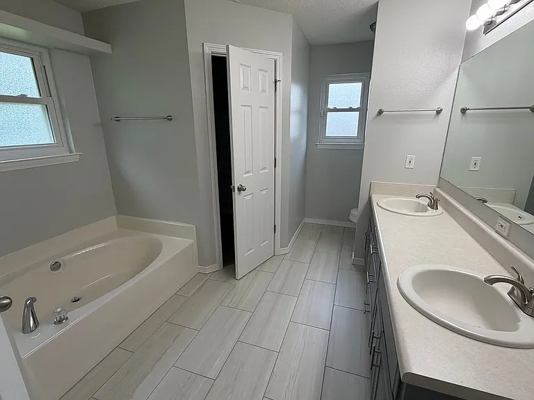 4633 Ridge Pointe Dr — Photo 7