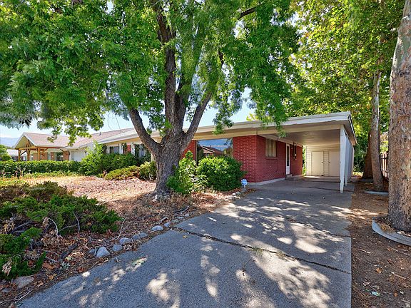 4th image of 549 W Echo Dr