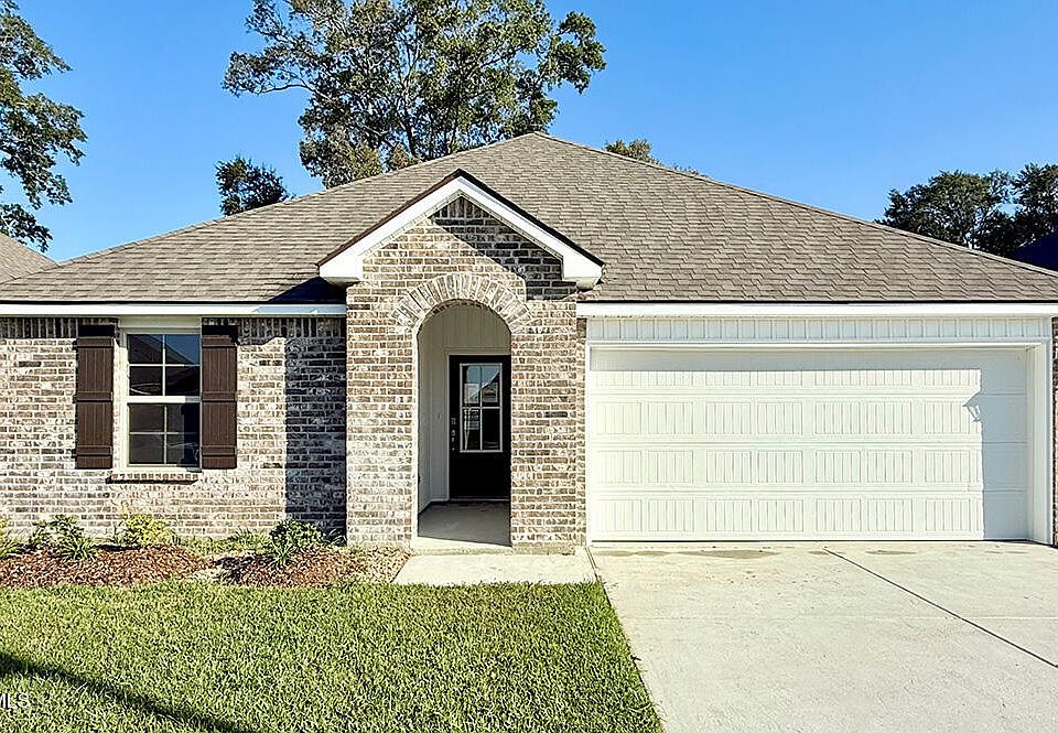 1st image of 323 White Pine Dr