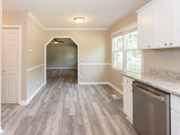216 Lemmon St — Photo 10