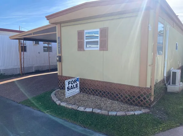 800 32nd Ave S Lot 227, Saint Petersburg, FL 33705