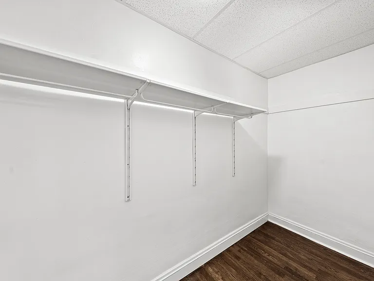 1385 Cranford Ave #10 — Photo 4