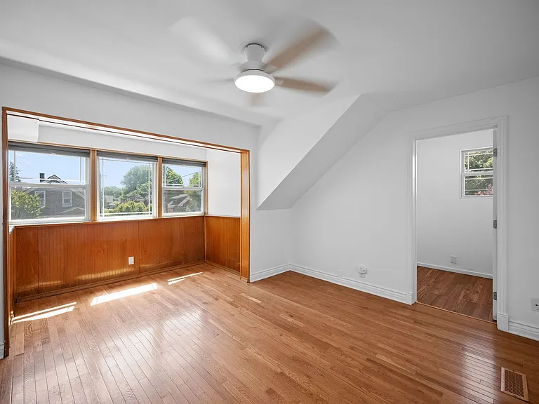1028 W Chelan Ave — Photo 19